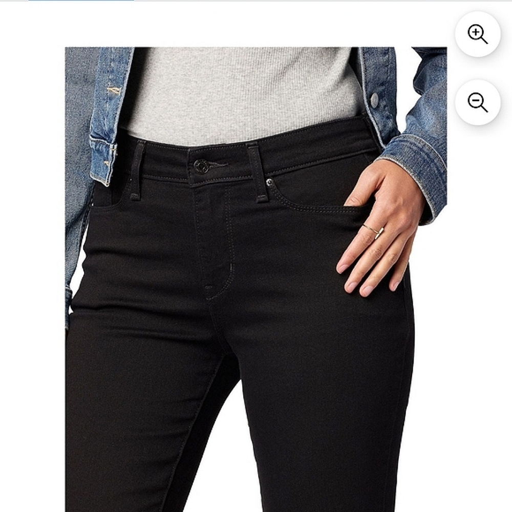 LEVIS Signature Mid Rise Bootcut Jeans - Picture 8 of 14